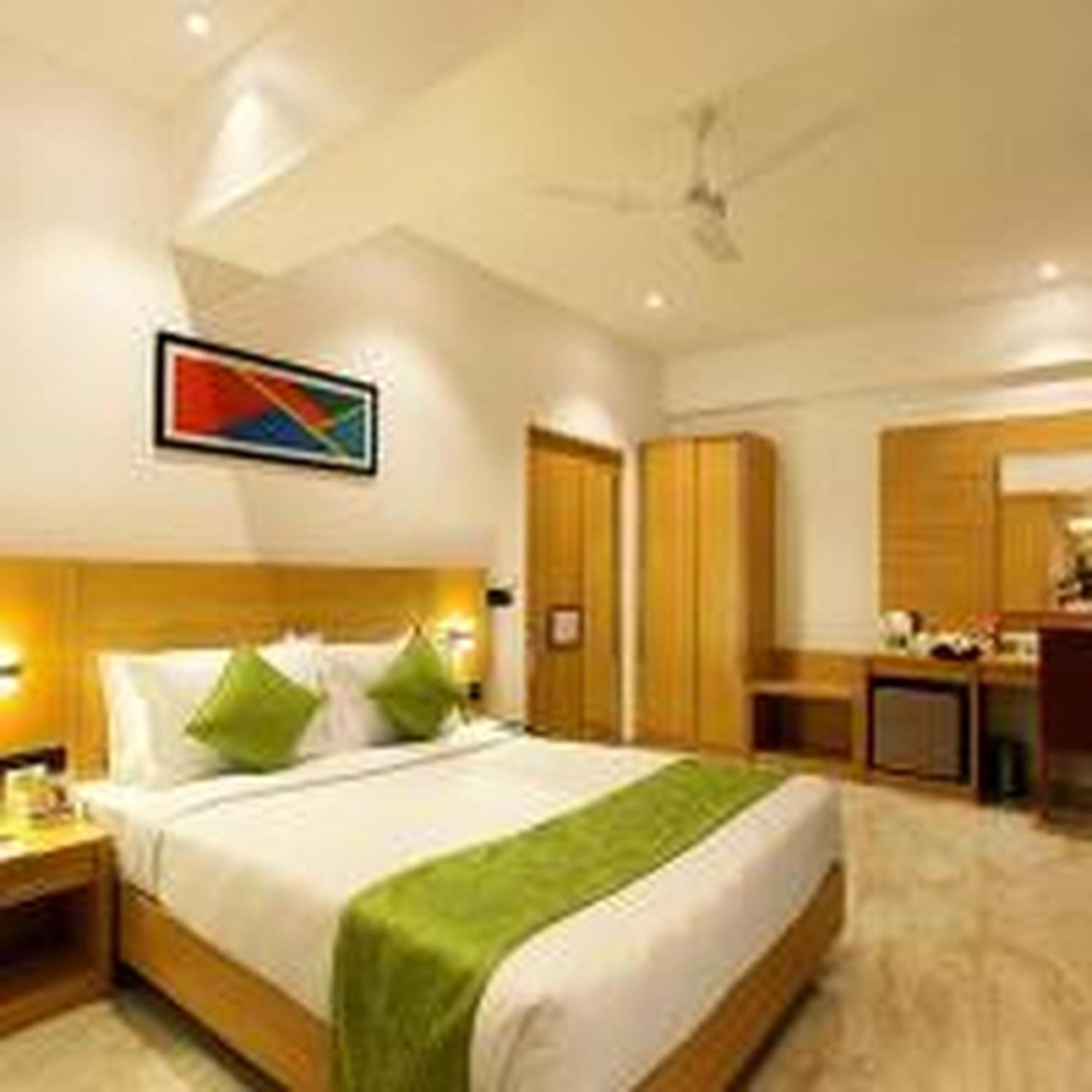 Park Residency Kodungallur Thrissur Екстер'єр фото