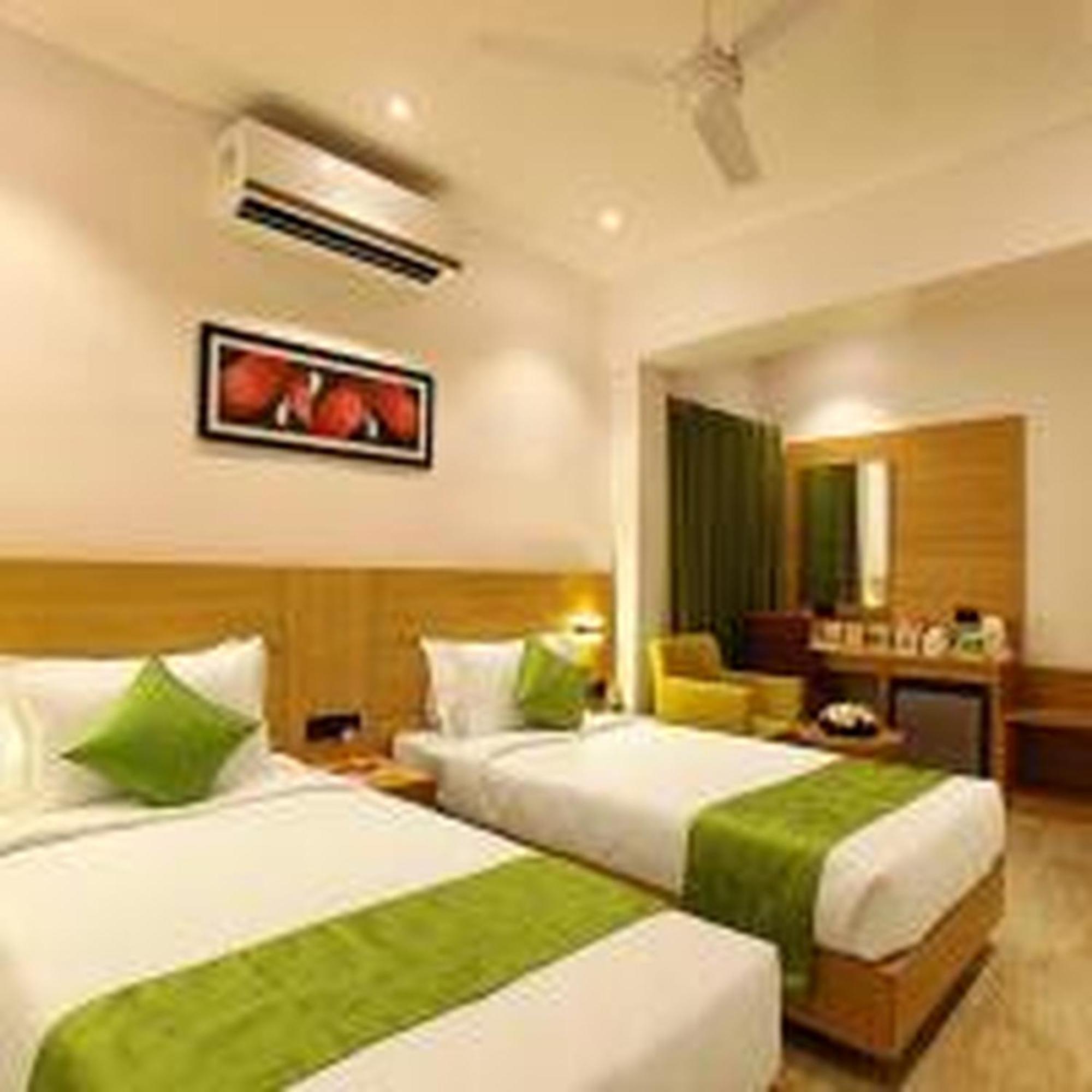 Park Residency Kodungallur Thrissur Екстер'єр фото